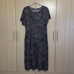 Old Navy Leopard Print Midi Dress